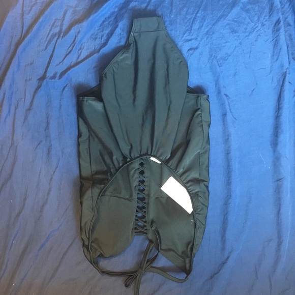 Hollister One Piece Swimsuit - Picture 4 of 6